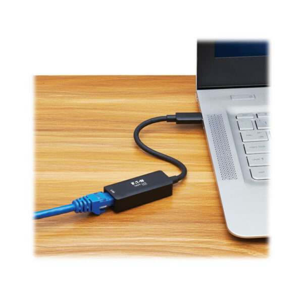 0d2bba9bdc0d908ed044b970e3d3392d Tripp Lite series USB-C to RJ45 Gigabit Ethernet Network Adapter (M/F) - USB 3.2 Gen 1, 2.5 Gbps Ethernet