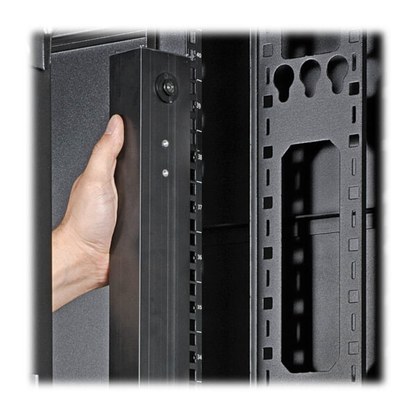 174027b0ed19f9780fdbf8846a356914 Eaton 23kW 220-240V 3PH Switched PDU - LX Interface, Gigabit, 30 Outlets, IEC 309 32A Red 380-415V Input, LCD, 1.8 m Cord, 0U 1.8 m Height, TAA