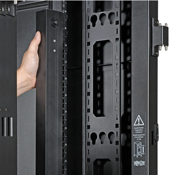 180b357d9532a1334cfcb2b31cda13eb Eaton 1.4kW Single-Phase Monitored PDU with LX Platform Interface, 120V Outlets (16 5-15R), 10 ft. (3.05 m) Cord with 5-15P Plug, 0U, TAA