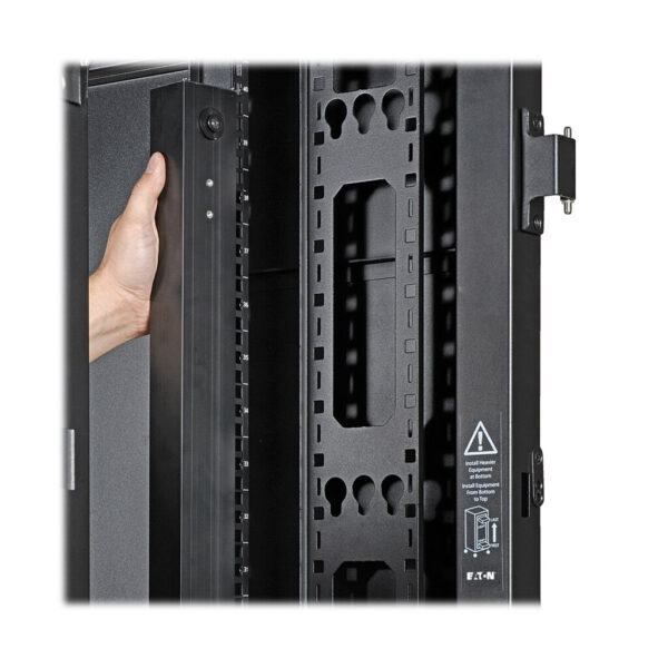 4c3b03b2273fcf03d6e332795c8a7aa3 Eaton 1.4kW Single-Phase Switched PDU - LX Interface, 120V Outlets (16 5-15R), 10 ft. (3.05 m) Cord with 5-15P, 0U, TAA