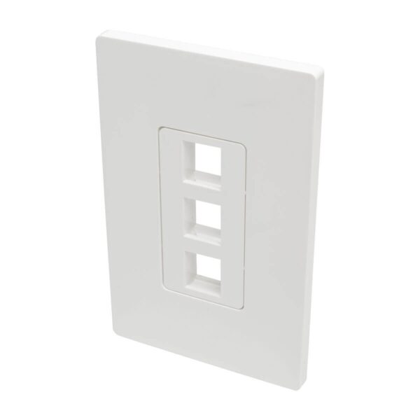 6552788e2ab41745d3a3c4660e07144b Tripp Lite series 3-Port Keystone Single-Gang Faceplate, White, TAA