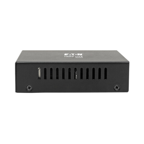 855cdc17e7f4860f377cf10e07b9e5f1 Tripp Lite series Gigabit SFP Fiber to Ethernet Media Converter, POE+, International Power Cables, 10/100/1000 Mbps
