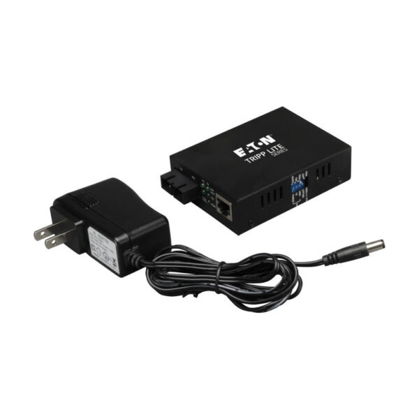 92e096ea3dcdd3aeb7025fbe04982f52 Tripp Lite series Gigabit Multimode Fiber to Ethernet Media Converter, 10/100BaseT to 100BaseFX-SC, 2km, 1310nm