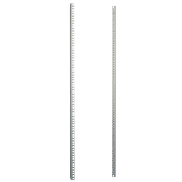 Hammond 24U Square Hole C2 Rack Rail