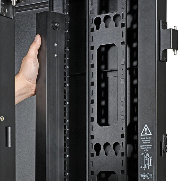 d02f3b21730ebf0197bc001b12d2432c Eaton 3.7kW Single-Phase 208/230V Monitored PDU - LX Platform, 18 C13, 2 C19 Outlets, C20 / L6-20P Inputs, 0U 900mm Height, TAA