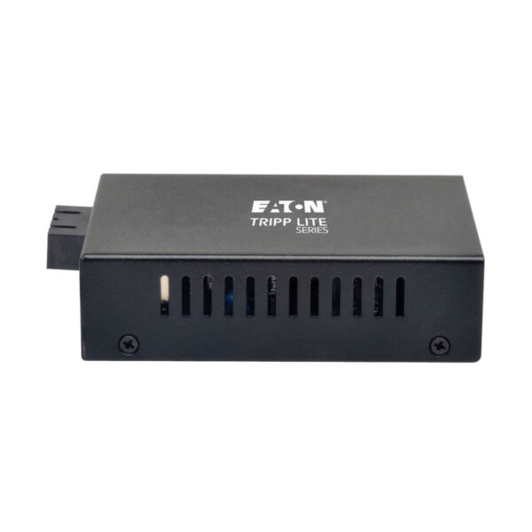 Tripp Lite series Gigabit Multimode Fiber to Ethernet Media Converter, 10/100/1000 SC, International Power Supply, 850 nm, 550M (1804.46 ft.)
