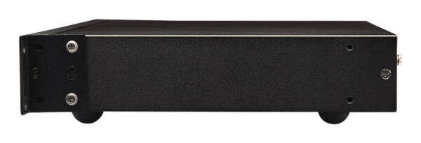 Tripp Lite series 16-Port DisplayPort/USB KVM Switch with Audio/Video and USB Peripheral Sharing, 4K 60 Hz, 1U Rack-Mount, TAA